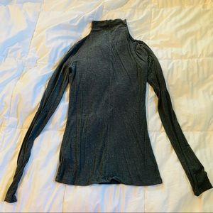 Aritzia Babaton Slim Turtleneck Size XXS Gray